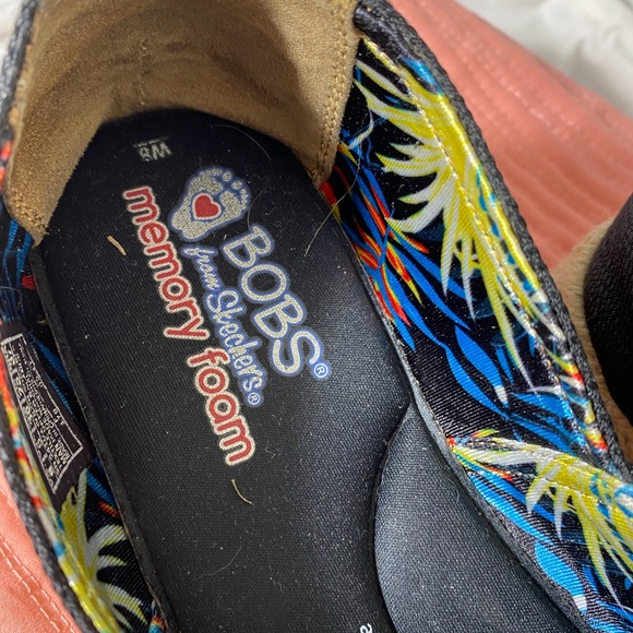 Size 8 Bob’s from Sketchers with memory foam insoles, black - Picture 7 of 8